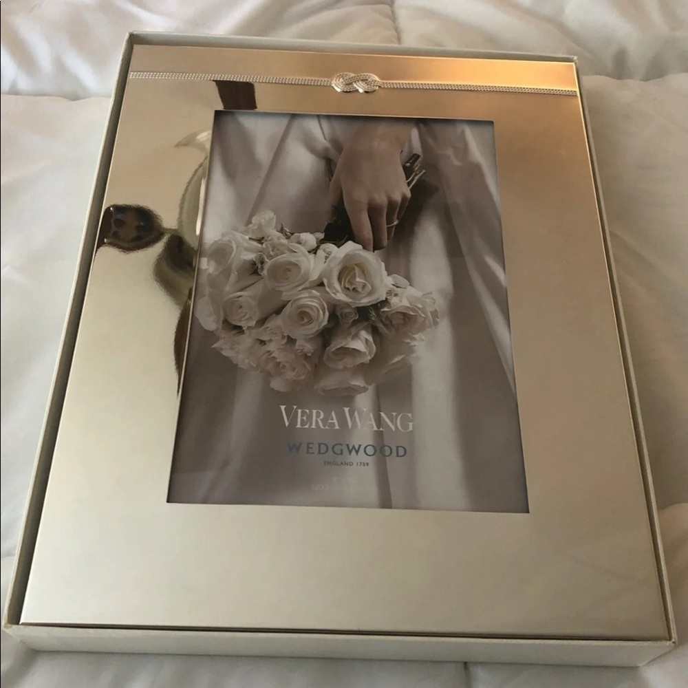 Vera Wang Wedgewood Frame